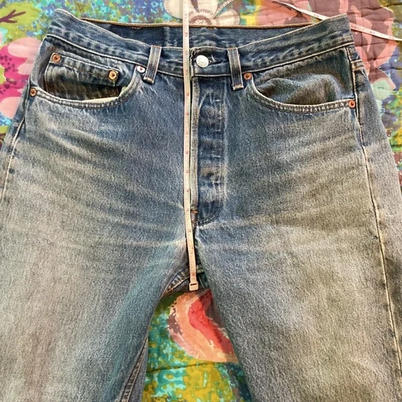 True Vintage Levi’s 501 - Picture 8 of 17